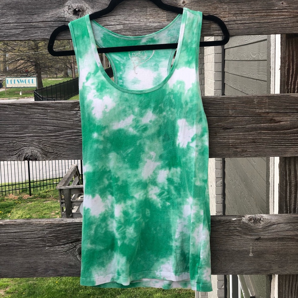 Green Tank Top💚
